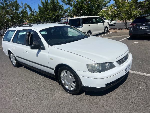 Car Image 10