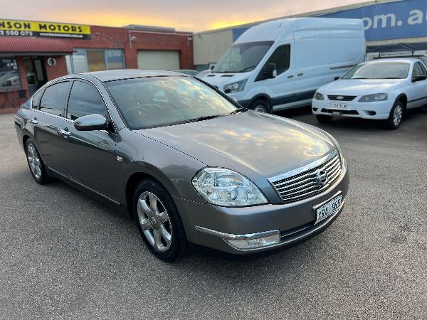 2006 Nissan Maxima 