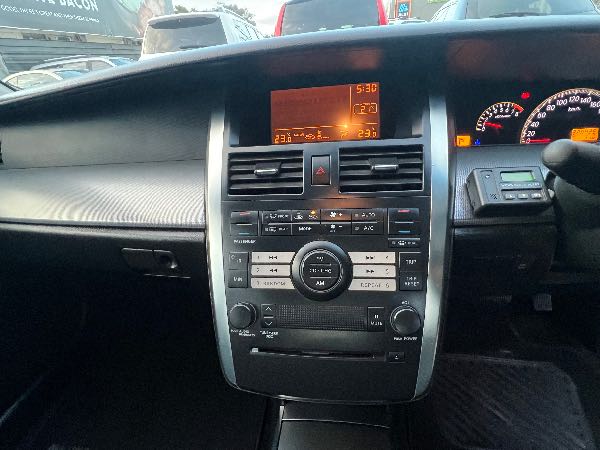 Car Image 9