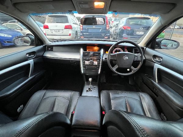 Car Image 10