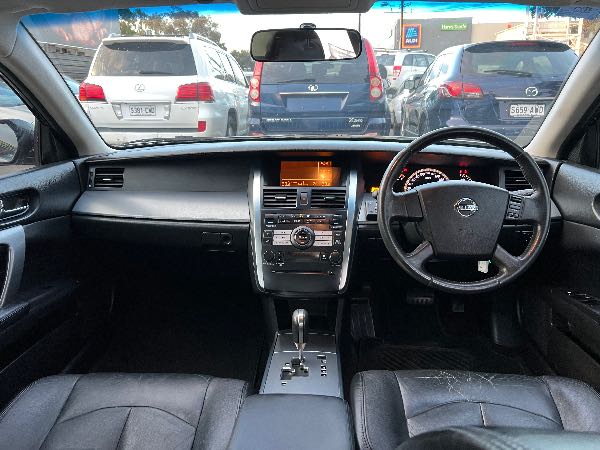 Car Image 11
